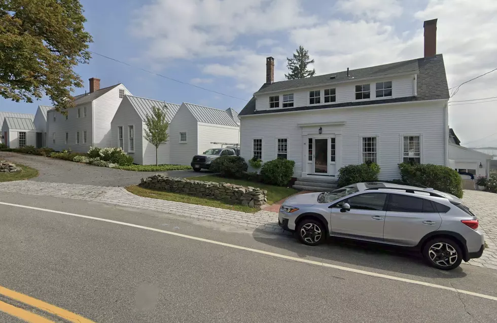 How Old Is The Historic Bray House in Kittery Point, Maine?